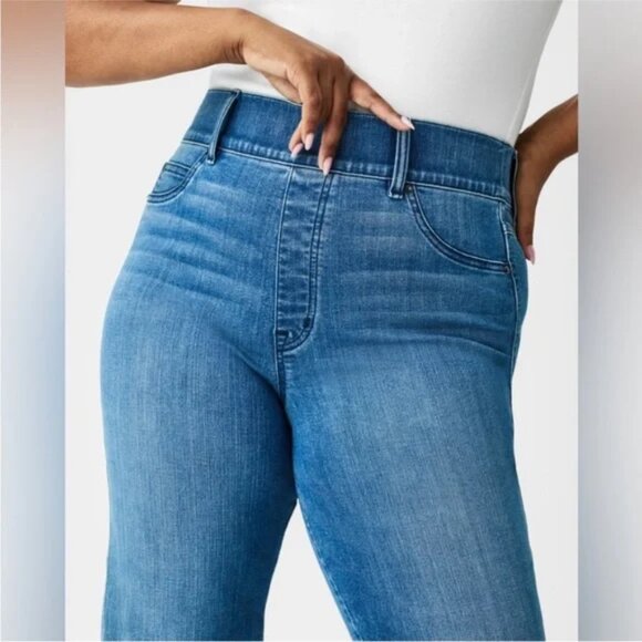 Spanx NWT vintage indigo wash pull on elastic waist flare leg jeans sz 1X Tall - Picture 3 of 13